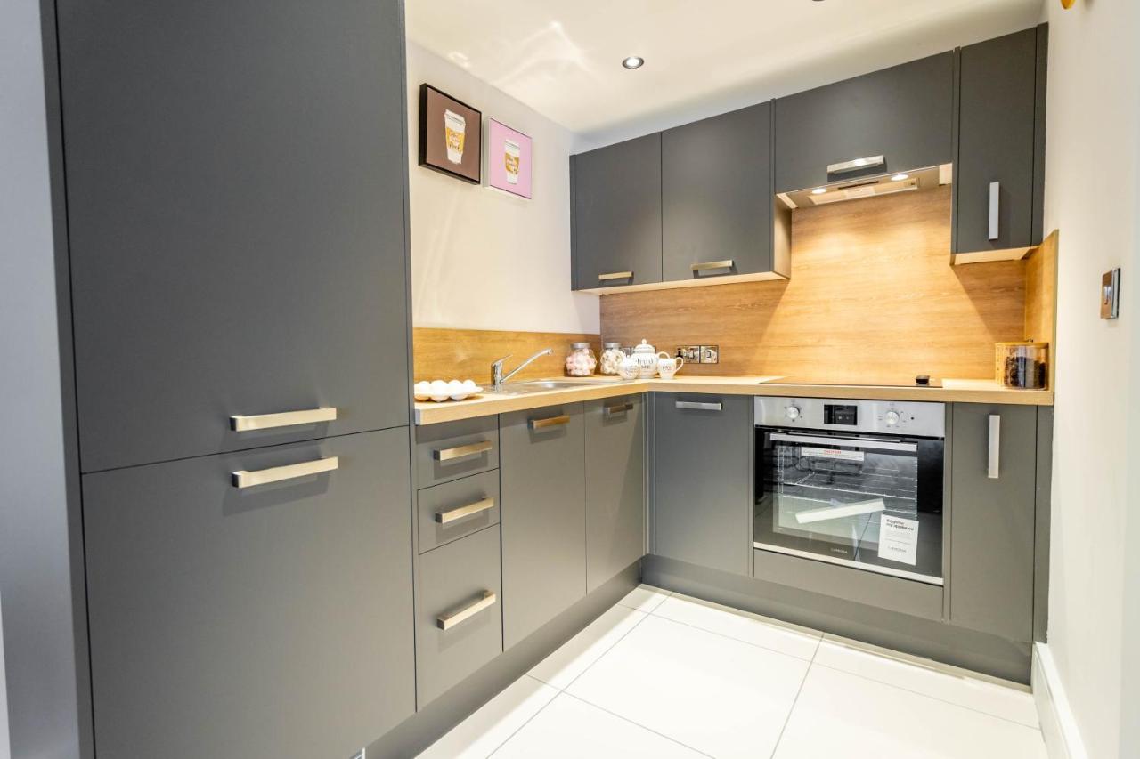 Apartment 5 London Mews *